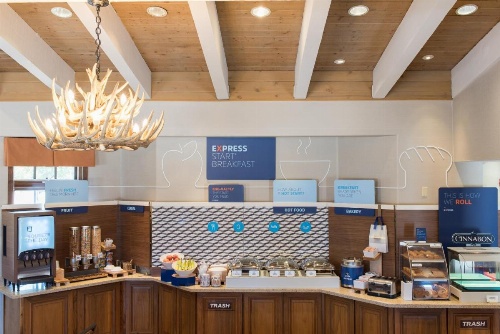 Holiday Inn Express South Lake Tahoe image 27